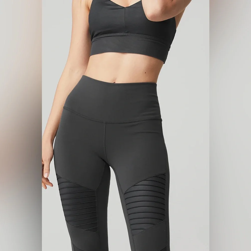 Super Flattering ALO Yoga High-Waist Moto Legging